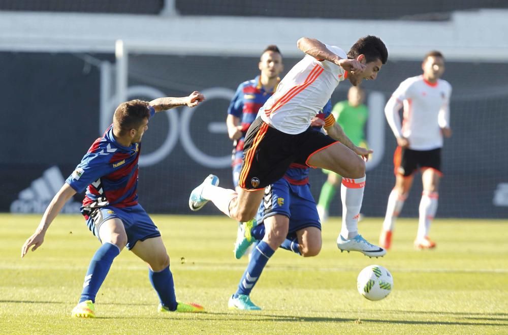 Valencia Mestalla - Llagostera, en imágenes