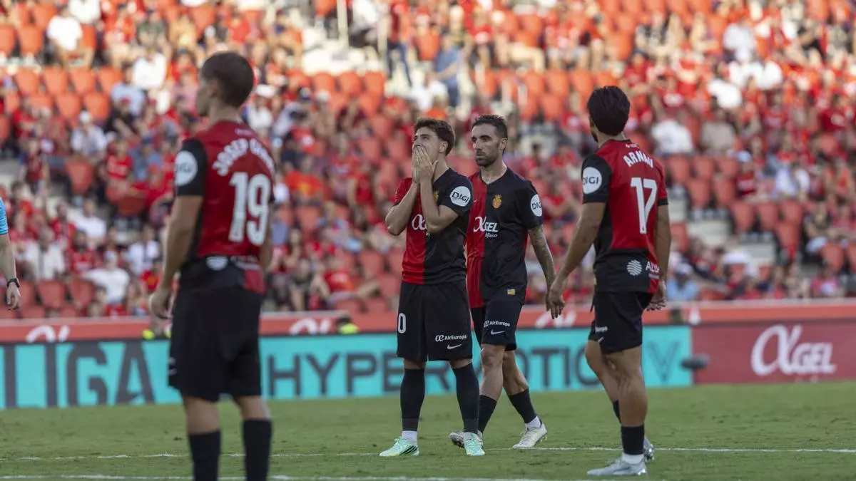 El Mallorca paga sus errores ante el Almería