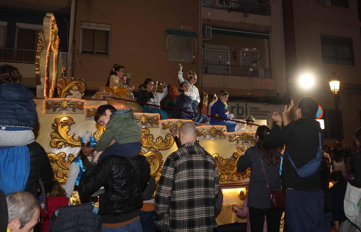 Búscate en la Cabalgata de las Fallas de Malva-rosa-Cabanyal-Beteró Búscate en la Cabalgata de las Fallas de Malva-rosa-Cabanyal-Beteró