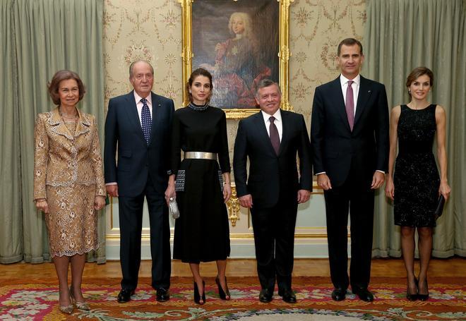 Los reyes doña Sofía, don Juan Carlos I, Rania de Jordania, Abdalá II, Felipe VI y Letizia Ortiz