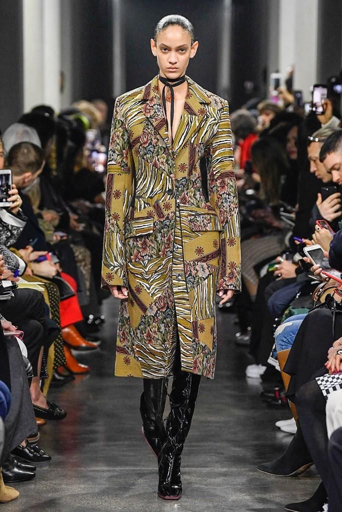 Mugler