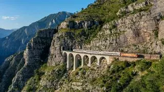 El tren más impresionante de Europa cuesta menos de 23 euros y cruza diferentes países