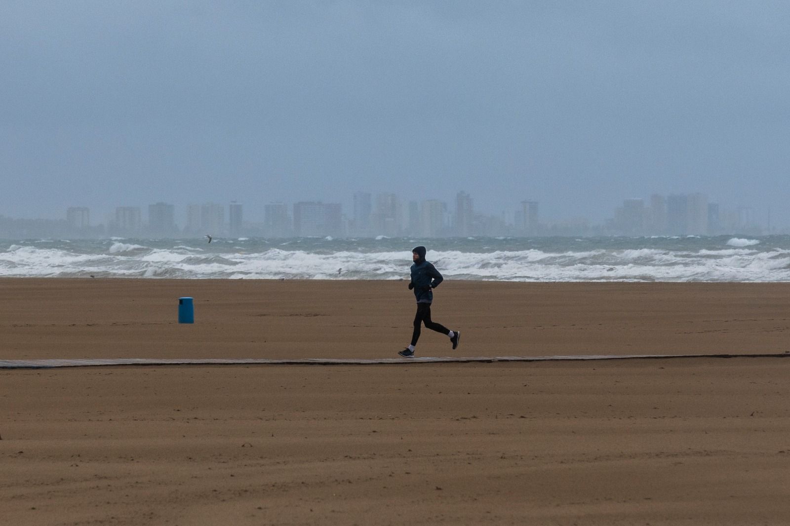 Vuelven las lluvias a València tras un fin de semana cálido