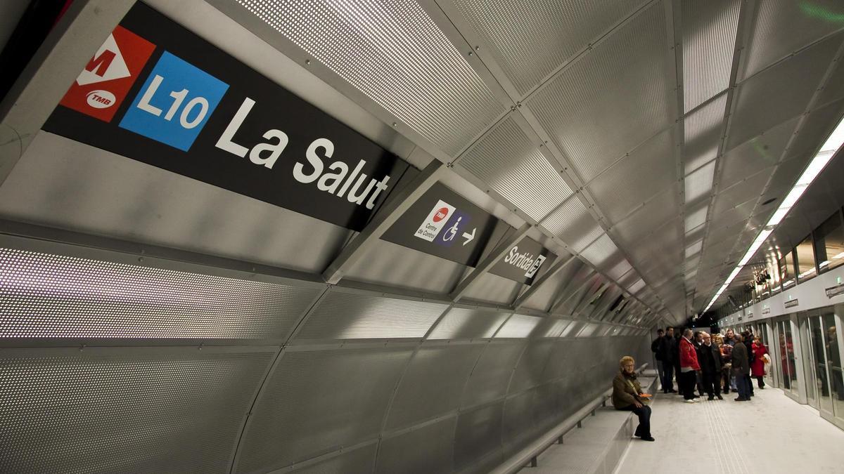 La estación de La Salut, en Badalona, será el final de línea durante las obras de este mes de agosto