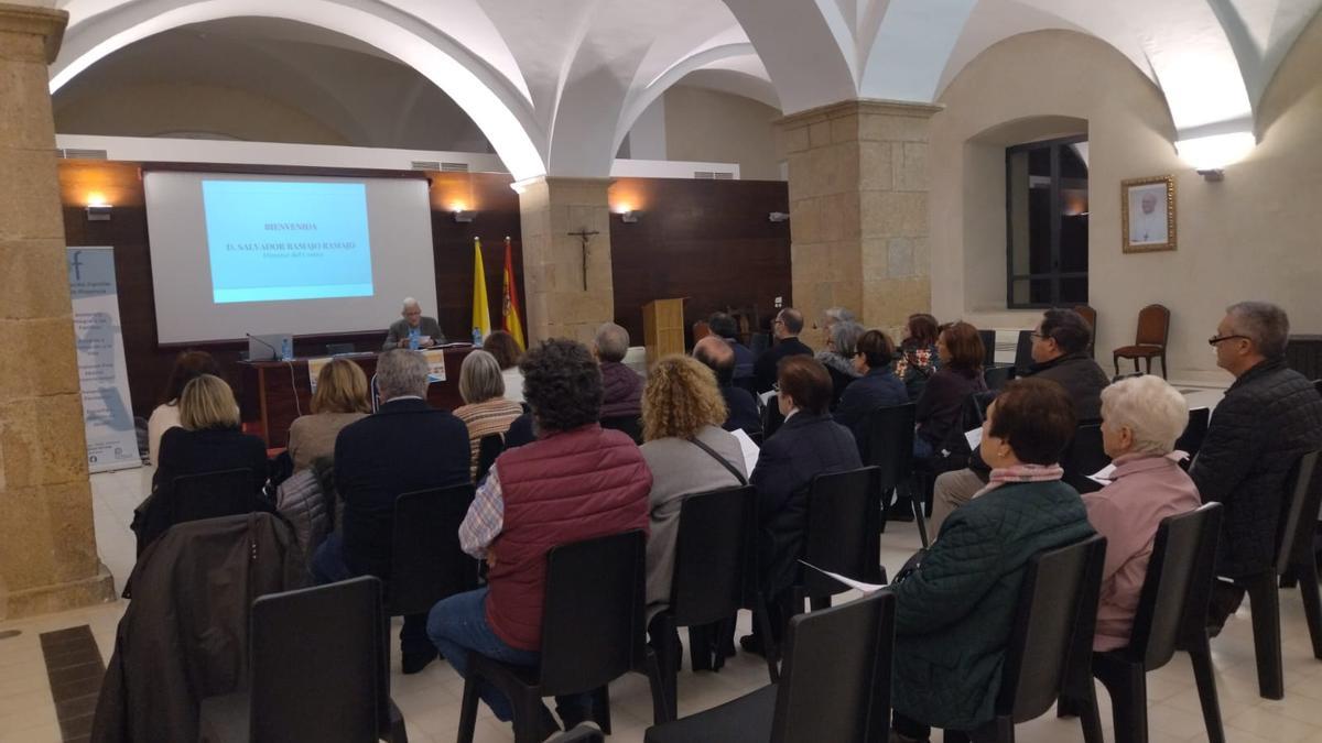 Inicio de curso del Centro de Orientación Familiar de Plasencia