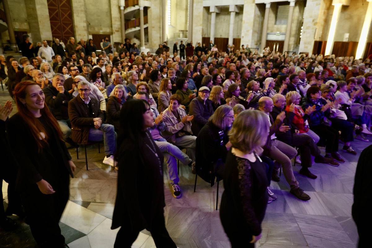 "Dulces Suaños" en la iglesia de la Laboral, en imágenes
