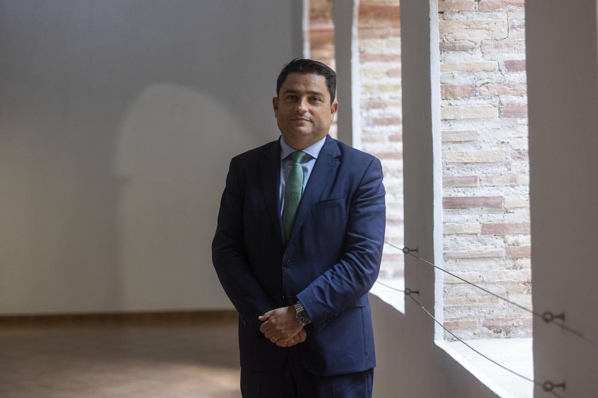 José Manuel Pagán, en el claustro del Rectorado de la Universidad Católica de Valencia (UCV).