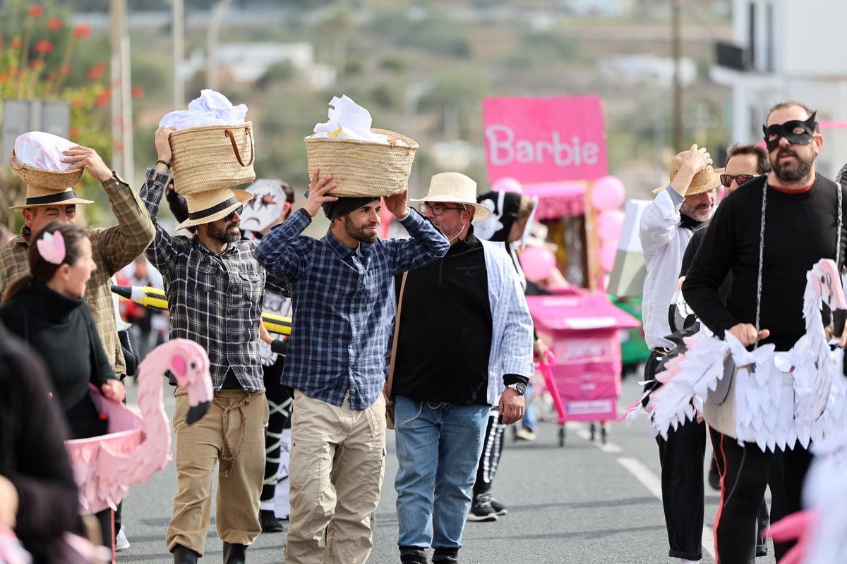 Todas las imágenes de la rúa de carnaval de Sant Josep