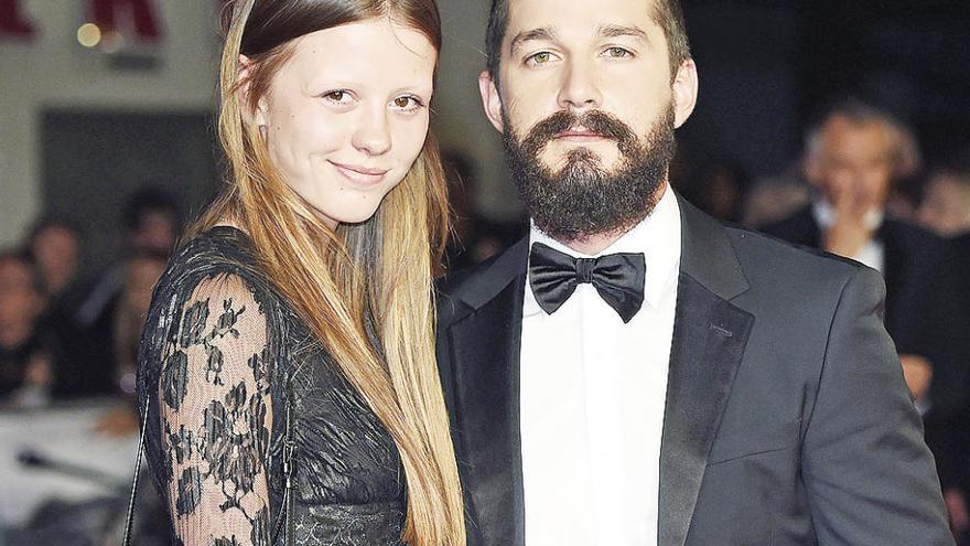 Shia LaBeouf y Mia Goth.