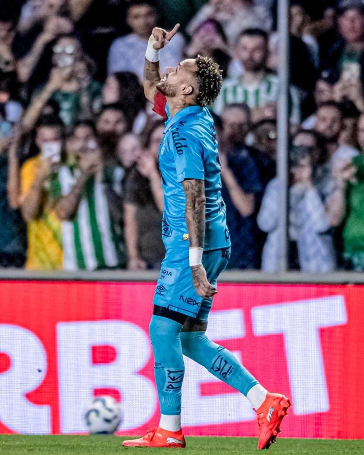 Neymar, 'hat trick' contra el Juventude