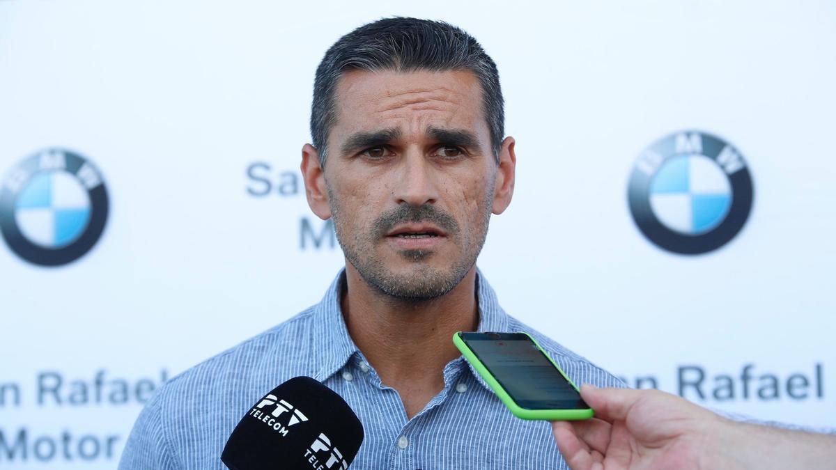 Juan Gutiérrez &#039;Juanito&#039;, director deportivo del Córdoba CF, durante su declaración a los medios, este jueves, en San Rafael Motor.