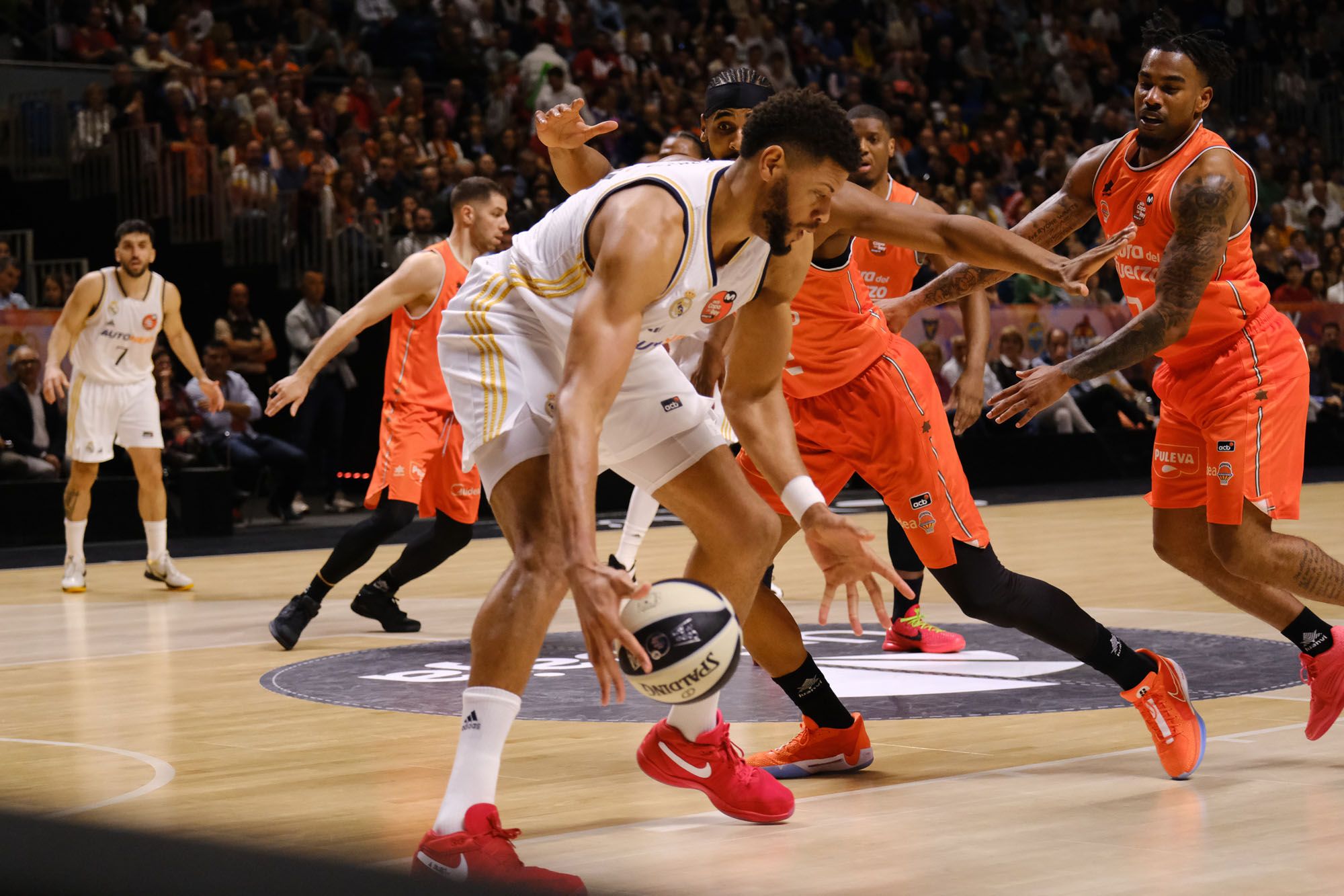 Real Madrid - Valencia Basket, semifinal de la Copa del Rey de 2024.