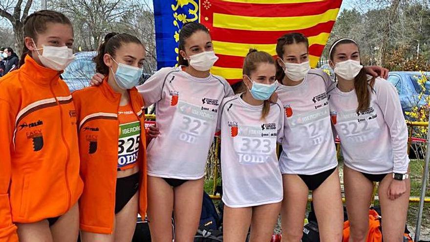 Atletismo  Carla Breco queda 6ª y Marian Ruiz 7ª con la selección valenciana en el Nacional de Campo a Través