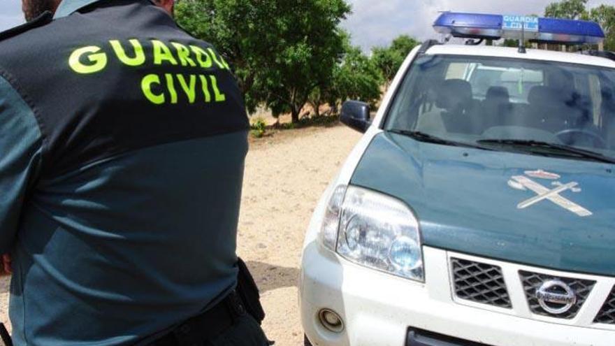 Un guardia civil durante una operación anterior.