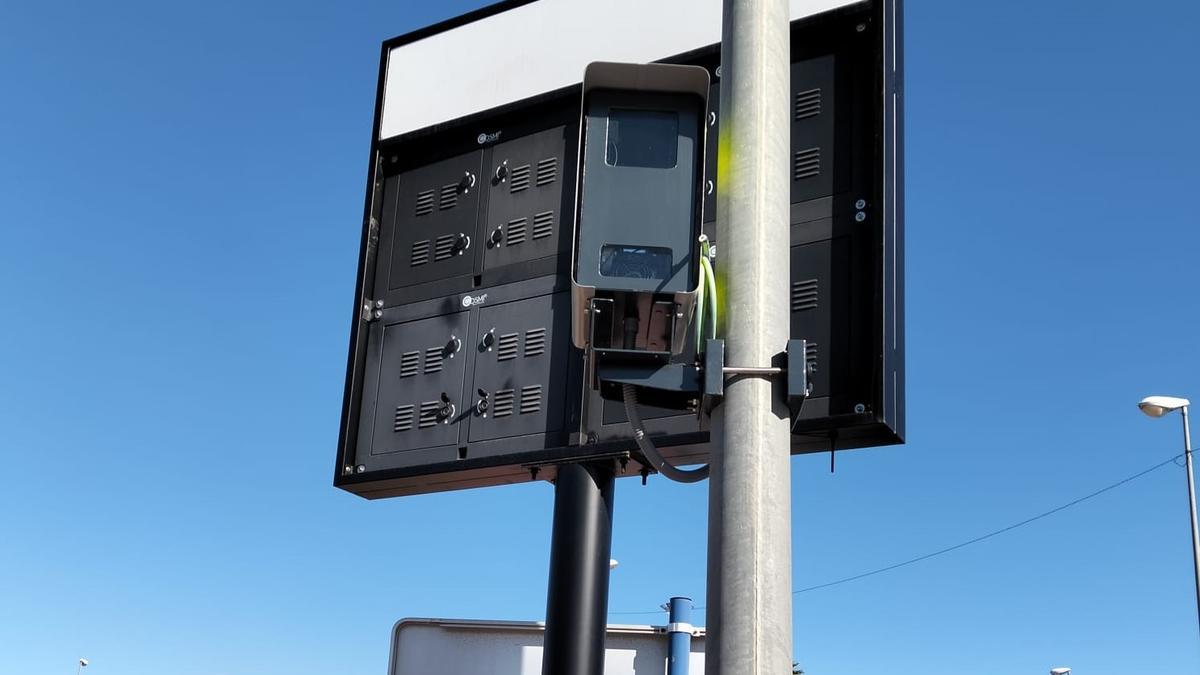Uno de los dispositivos instalados en la Avenida del Chorrico de Molina.