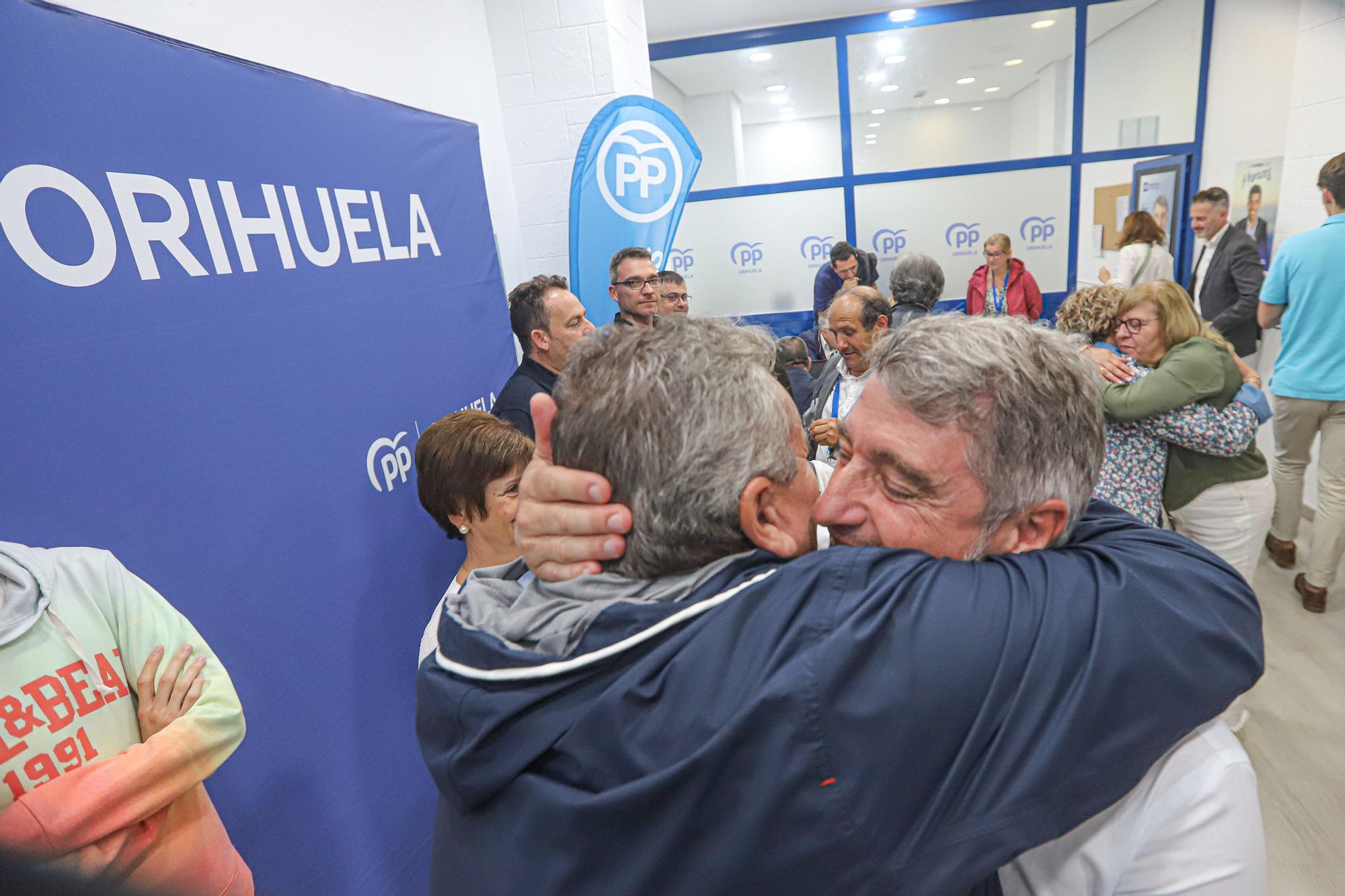 PP y VOX celebran sus resultados electorales en Orihuela