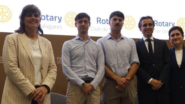 Por la izquierda, Patricia García Zapico, Guillermo Heredia, Alejandro Mier, Javier Fernández y Ana Rodríguez, ayer, en la sala Anfiteatro.  | ÁNGEL GONZÁLEZ
