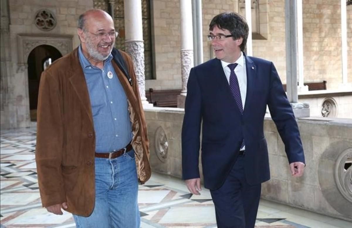 jrico33924222 el president de la generalitat carles puigdemont s ha reun161209132943 jrico33924222 el president de la generalitat carles puigdemont s ha reun161209132943