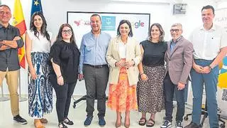 Alumnos reacondicionan ordenadores para familias en riesgo de exclusión digital