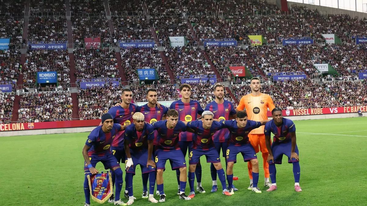 11 titular del Barça, amb Joan García