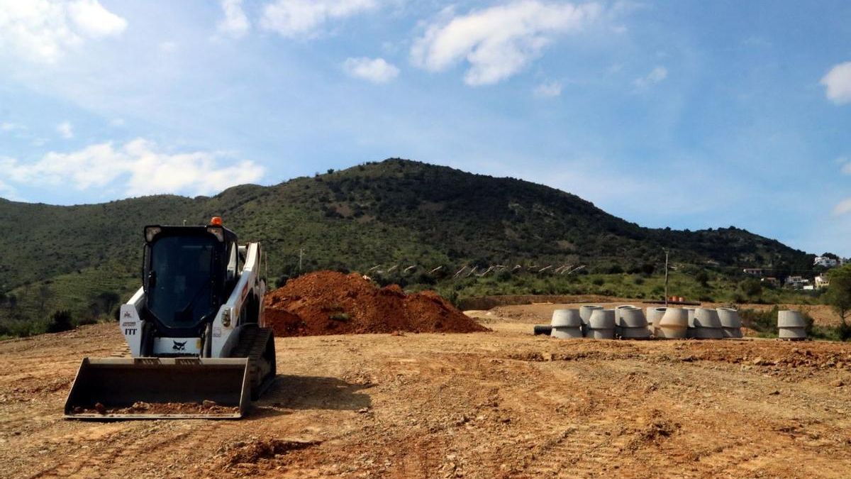La urbanització Super Fener s'està aixecant a tocar del Parc Natural del Cap de Creus a Llançà.