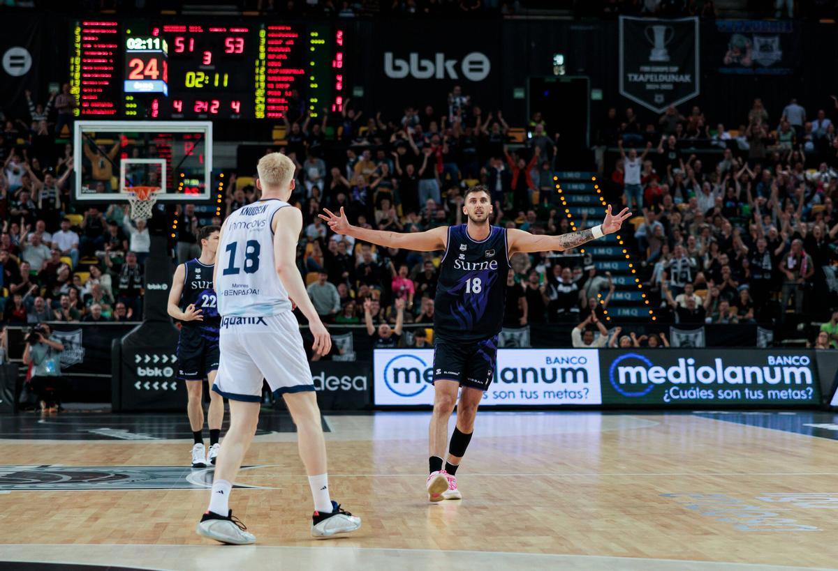 Totes les fotos del Surne Bilbao Basket-Baxi Manresa disputat a Miribilla Totes les fotos del Surne Bilbao Basket-Baxi Manresa disputat a Miribilla