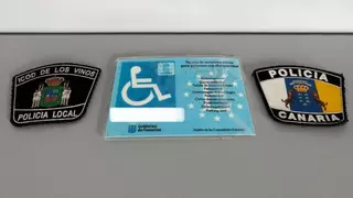 Suplantan la identidad y usan de forma fraudulenta una tarjeta de aparcamiento para personas de movilidad reducida en Tenerife