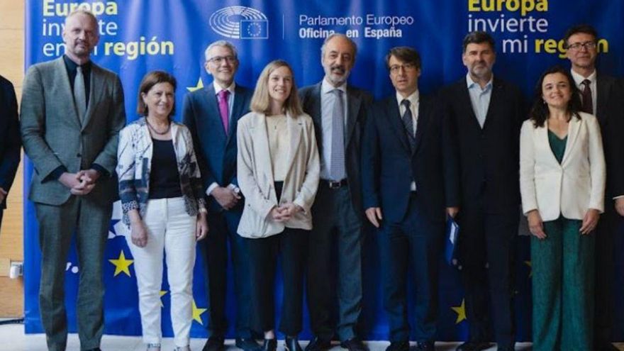 Representantes europeos visitan el Álvaro Cunqueiro | FDV