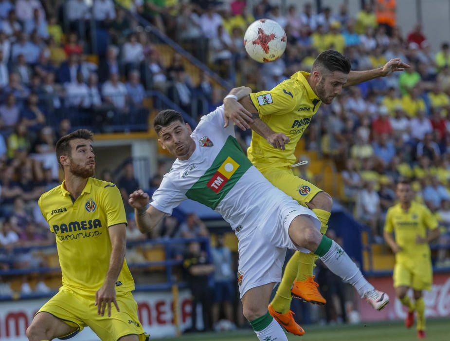 Ascenso Elche CF: imágenes del partido ante el Villarreal B y fiesta sobre el césped