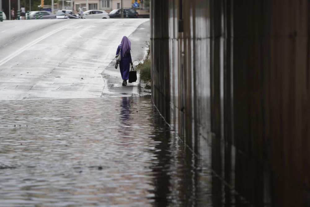 Kräftige Regenschauer behindern Straßenverkehr