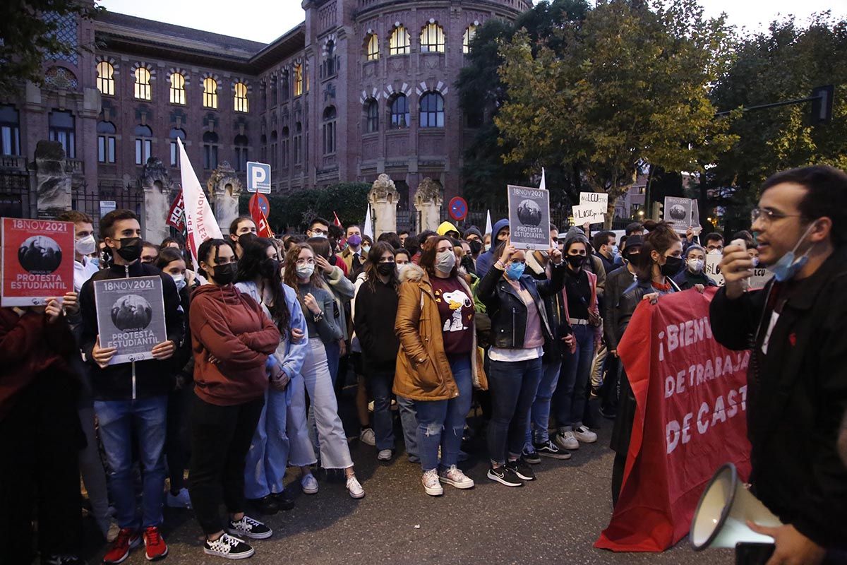 Protesta de los universitarios cordobeses por la LOSU