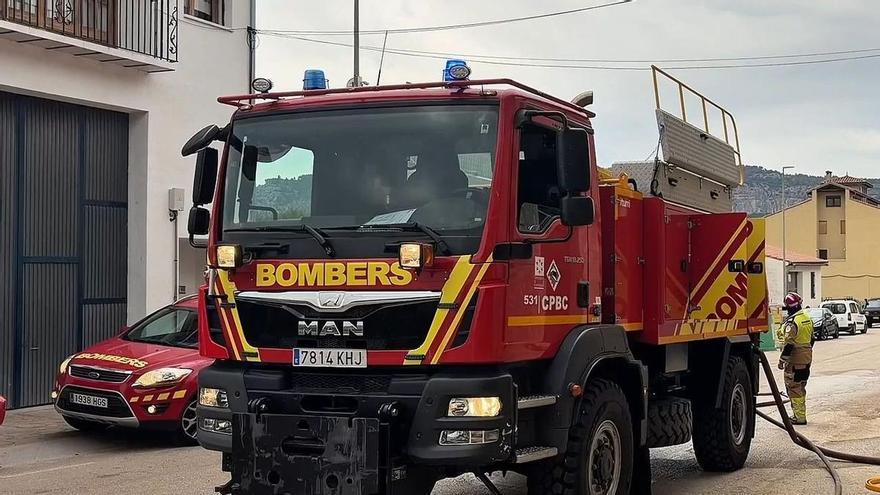 Incendio en la mezquita de Altura: desalojan un edificio de seis plantas