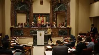 En directo | La creación de nuevas unidades judiciales y la vivienda asequible, entre los temas a debatir en la Asamblea Regional