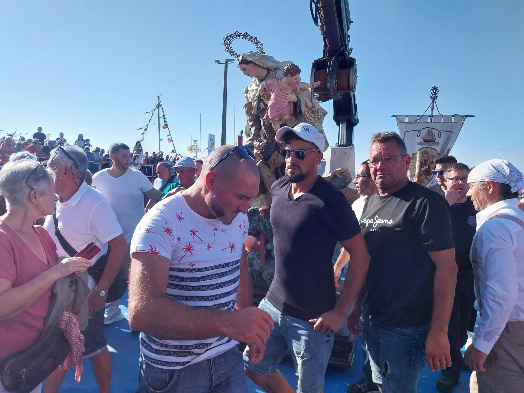 Devoción en Bueu por la Reina de los Mares