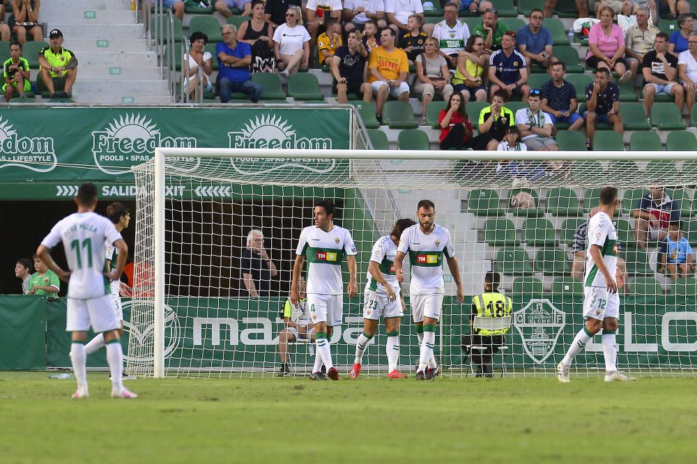 Partido de la primera jornada entre el Elche y el Fuenlabrada