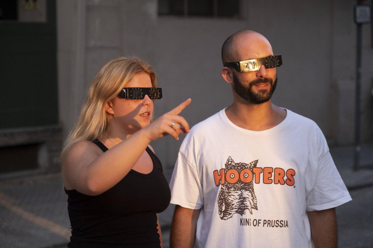 Així es va veure l'eclipsi des del centre de Manresa