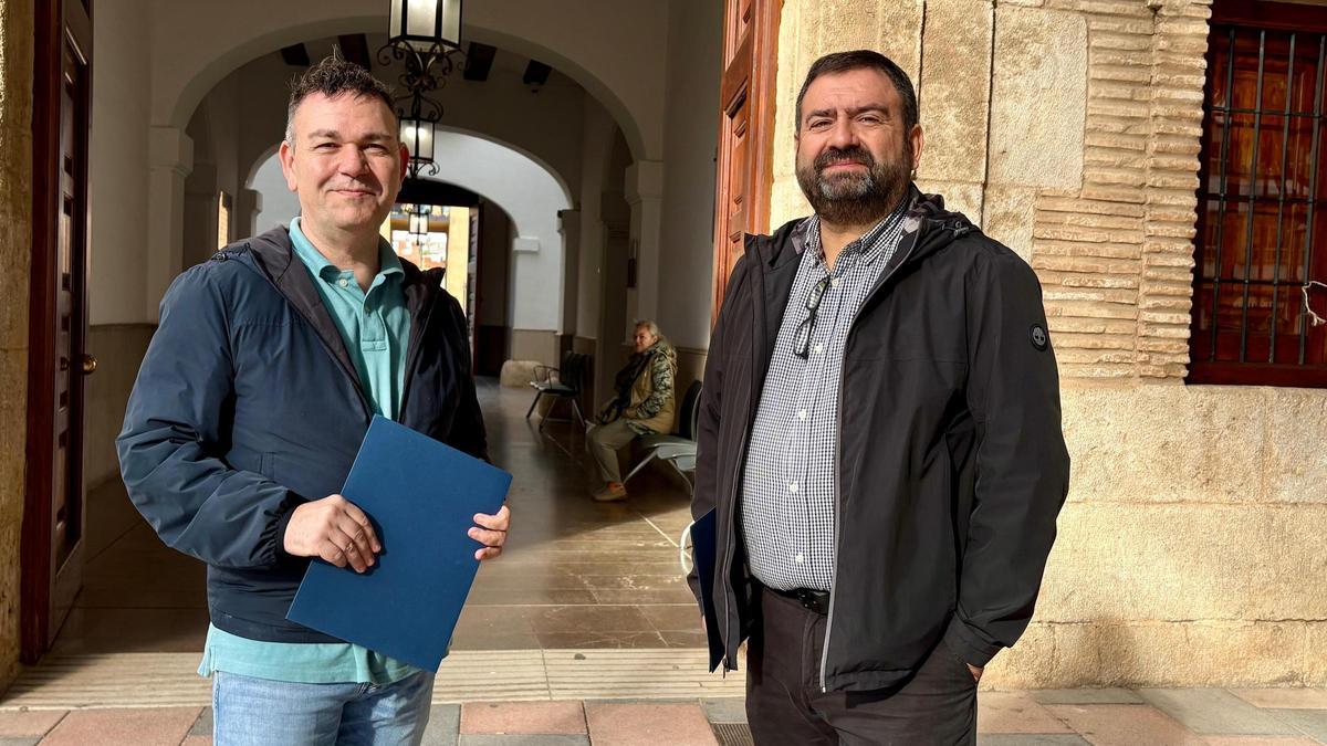 Jesús Monzó junto a José Cuberos que le sustituye como viealcalde de Catarroja.