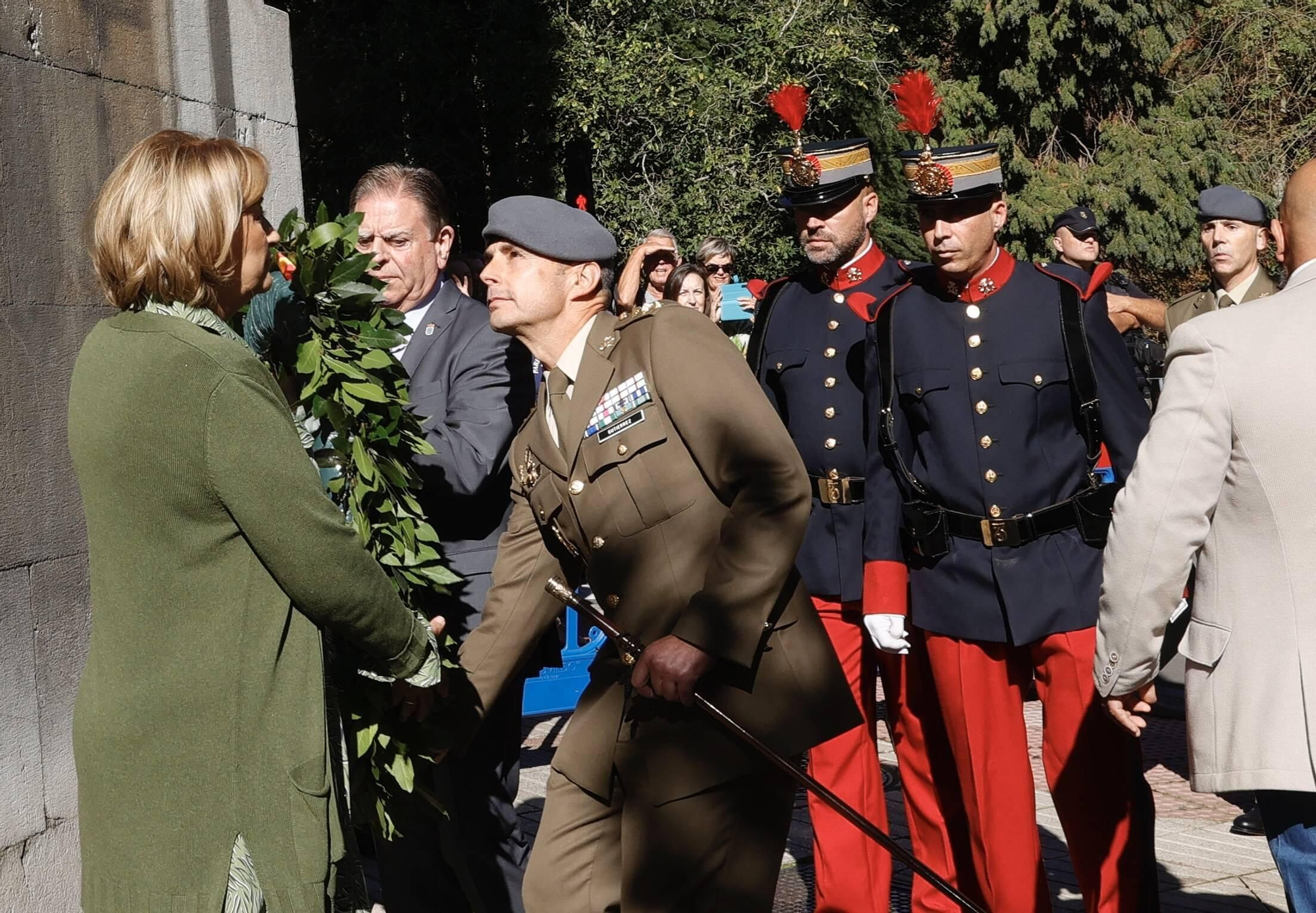 Parada militar en Oviedo para homenajear al Cabo Noval