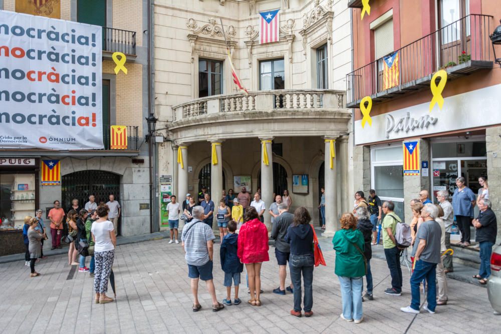 Homenatge a les víctimes dels atemptats del 17-A a Berga