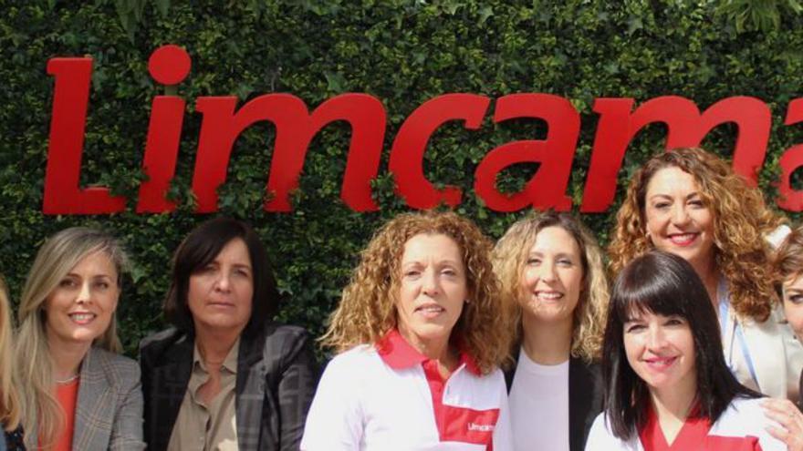 Las mujeres delegadas de zona en Limcamar son hoy más del doble que hace 15  años - La Opinión de Murcia