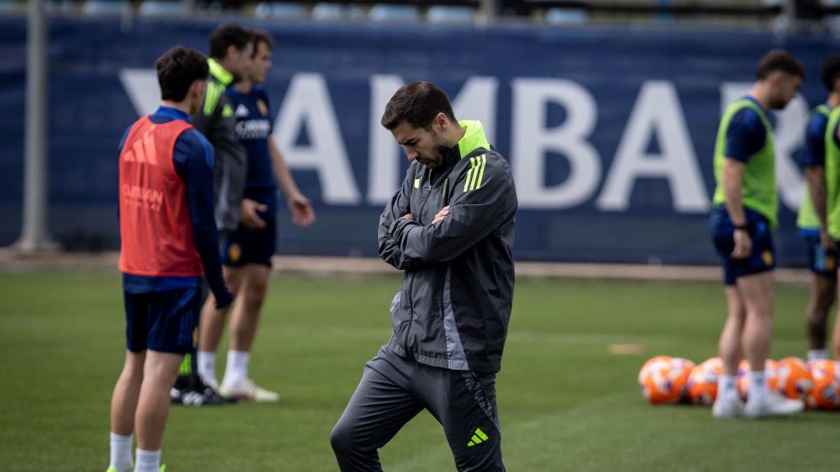 Gabi, pensativo en una sesión del Real Zaragoza.