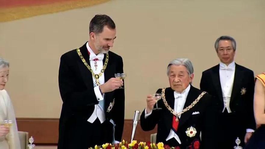 Cena de gala para los Reyes en el Palacio Imperial en Tokio