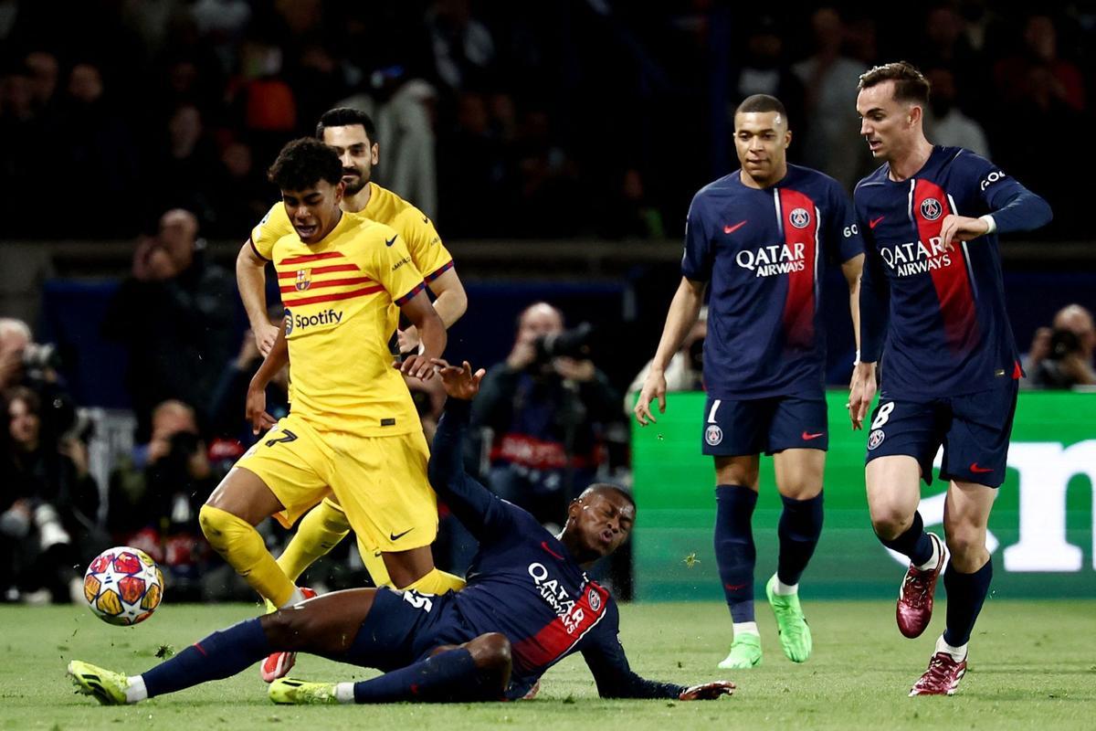 Un Barça pletórico conquista París