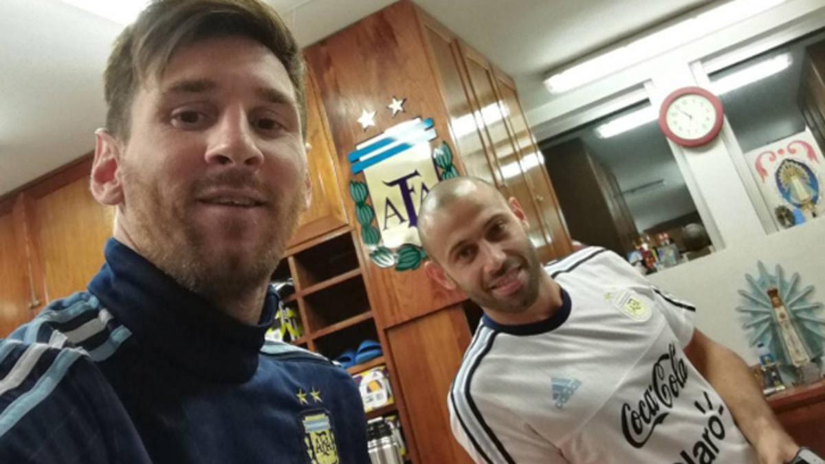 Messi y Mascherano, en Ezeiza