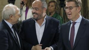 L’aposta de Feijóo per «normalitzar» la relació amb Junts reactiva la batalla per la direcció del PP català