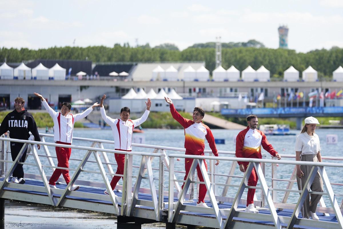 Joan Antoni Moreno y Marcus Cooper, medallas de bronce en C2 500 y K4 500