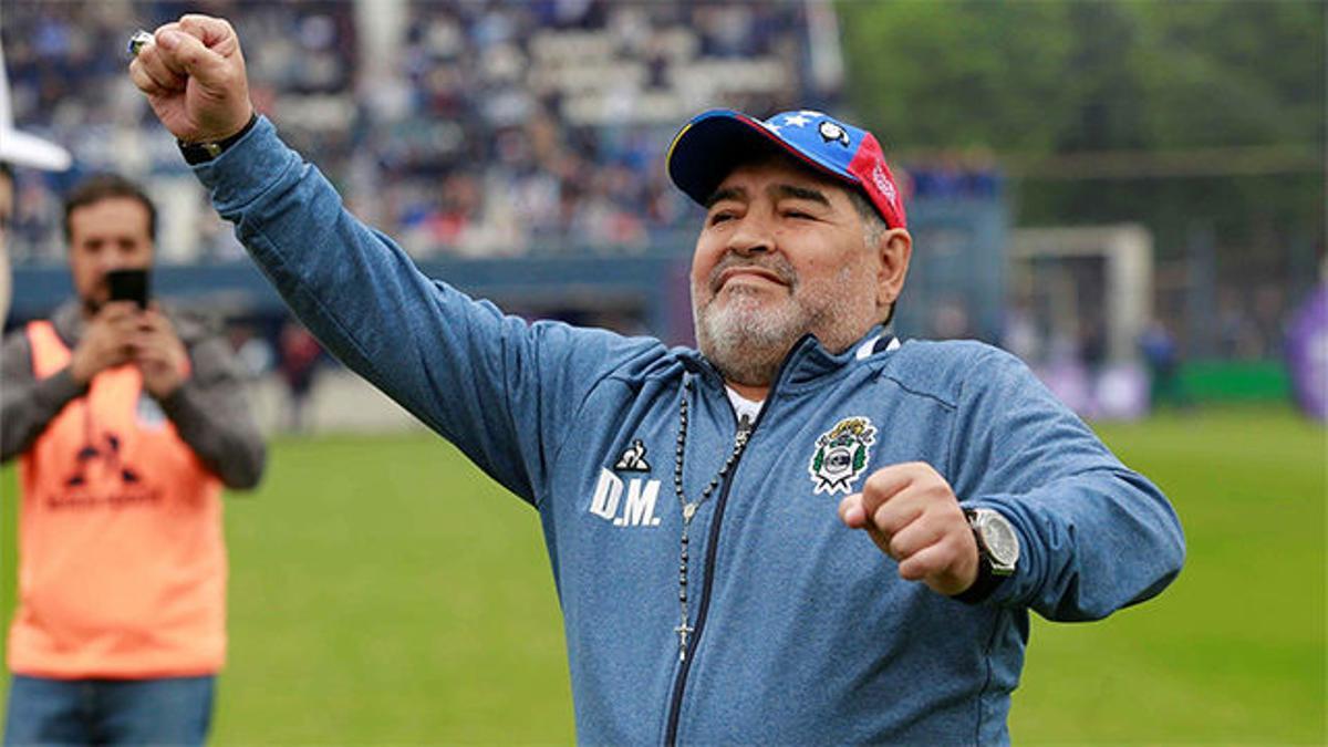 Maradona, a pleno pulmón aunque Gimnasia no levante cabeza