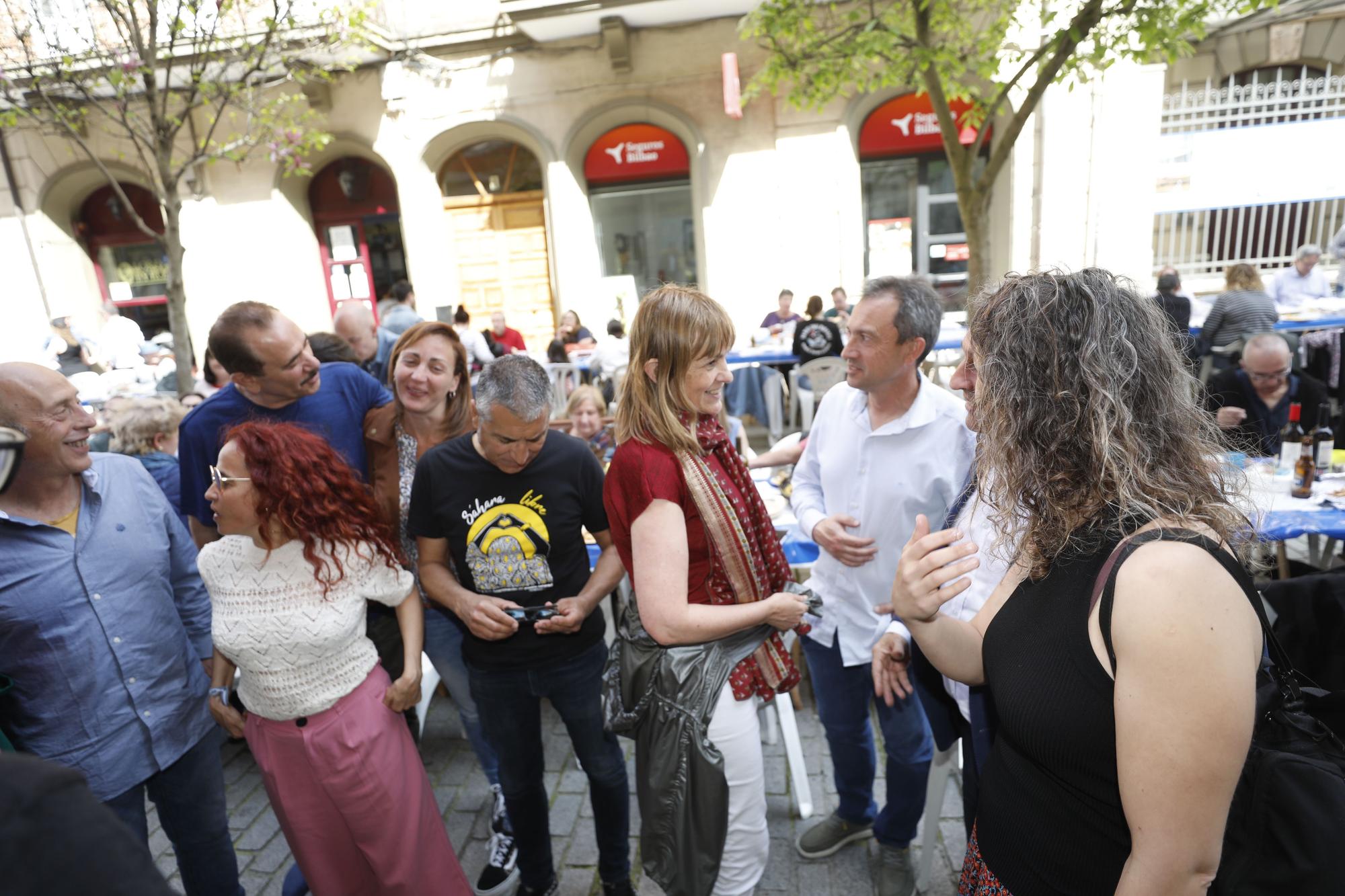 El escaparate político de la Comida en la Calle de Avilés