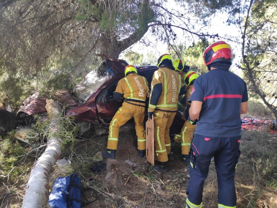 Accidente de tráfico con una herida grave en la carretera comarcal que une  Pilar de la Horadada a Orihuela.