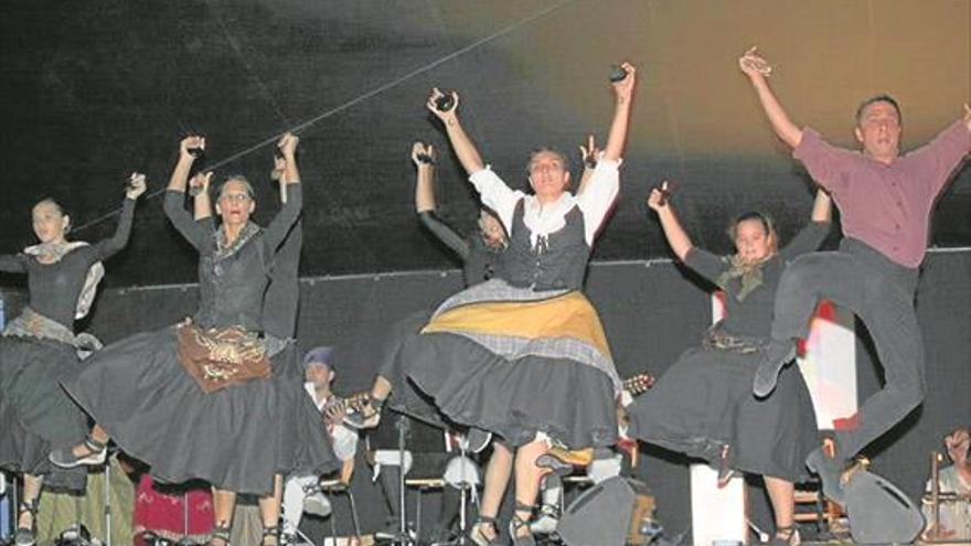 La Asociación de Música y Folclore oferta canto, rondalla y baile